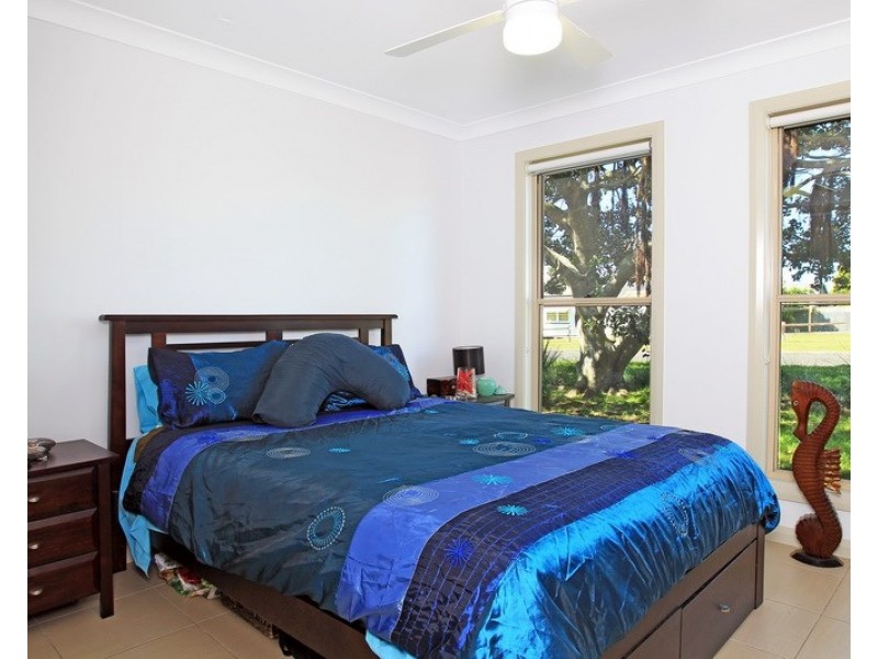 1B Hale Avenue, Nowra NSW 2541