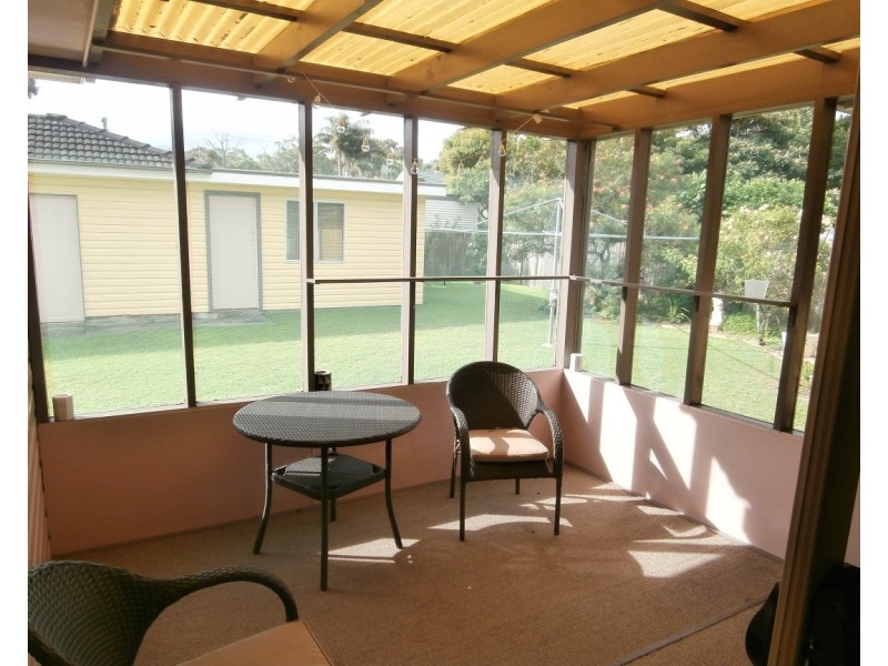 19 Turley Avenue, Bomaderry NSW 2541