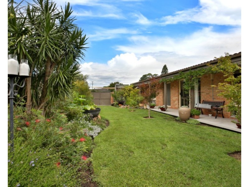 63 Cambewarra Road, Bomaderry NSW 2541