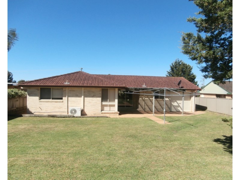 18 Allison Avenue, Nowra NSW 2541