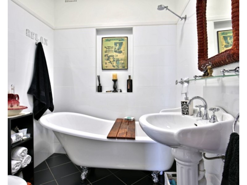 17 Karowa Street, Bomaderry NSW 2541