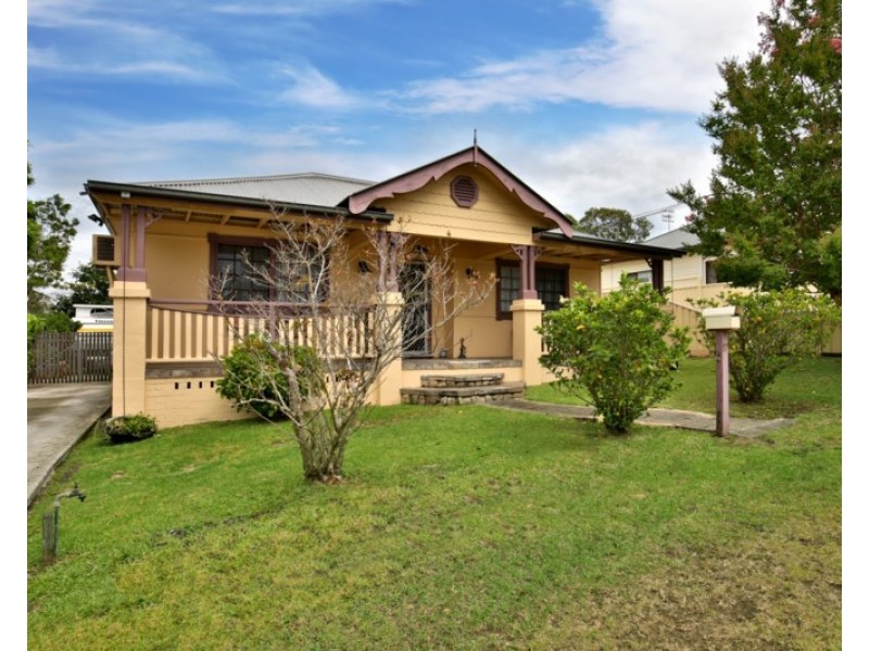 17 Karowa Street, Bomaderry NSW 2541