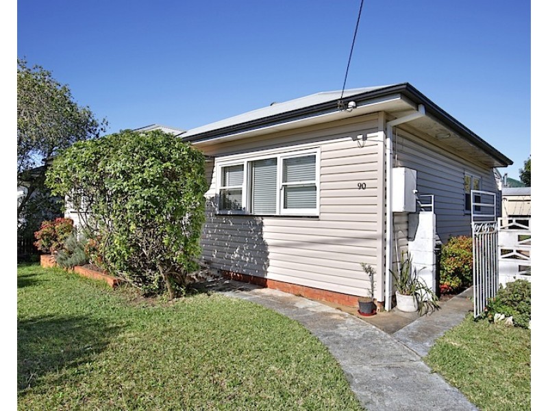 90 Jervis Street, Nowra NSW 2541