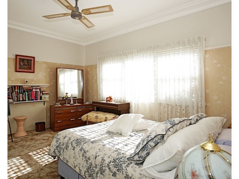90 Jervis Street, Nowra NSW 2541
