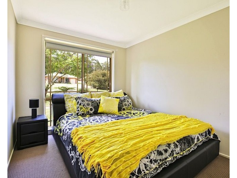 6 Olympic Drive, West Nowra NSW 2541