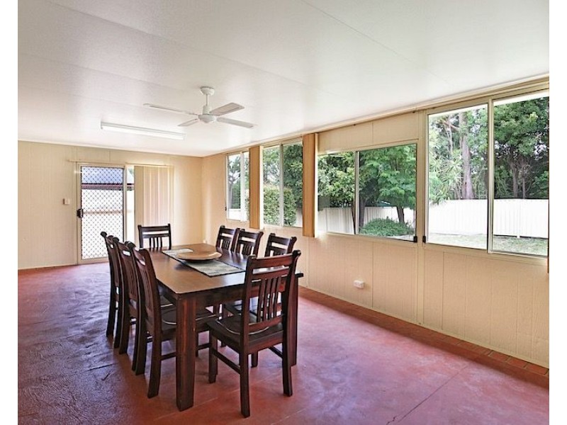 6 Olympic Drive, West Nowra NSW 2541