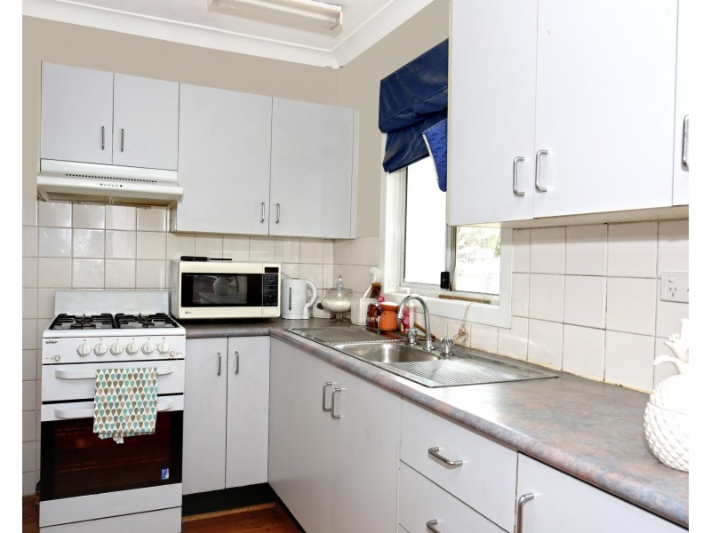 69 Kalandar Street, Nowra NSW 2541