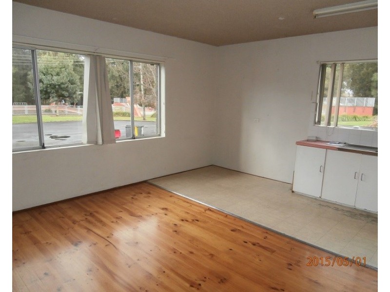 1/10 McGrath Avenue, Nowra NSW 2541