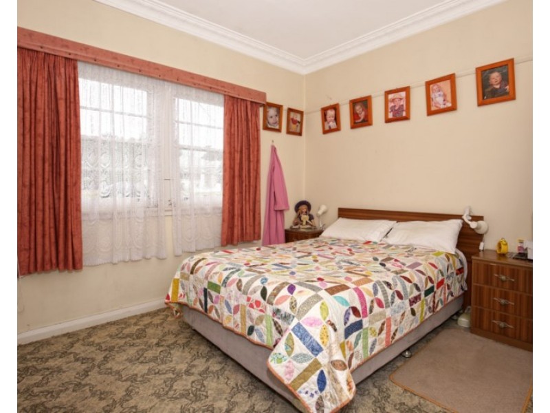 83 Jervis Street, Nowra NSW 2541