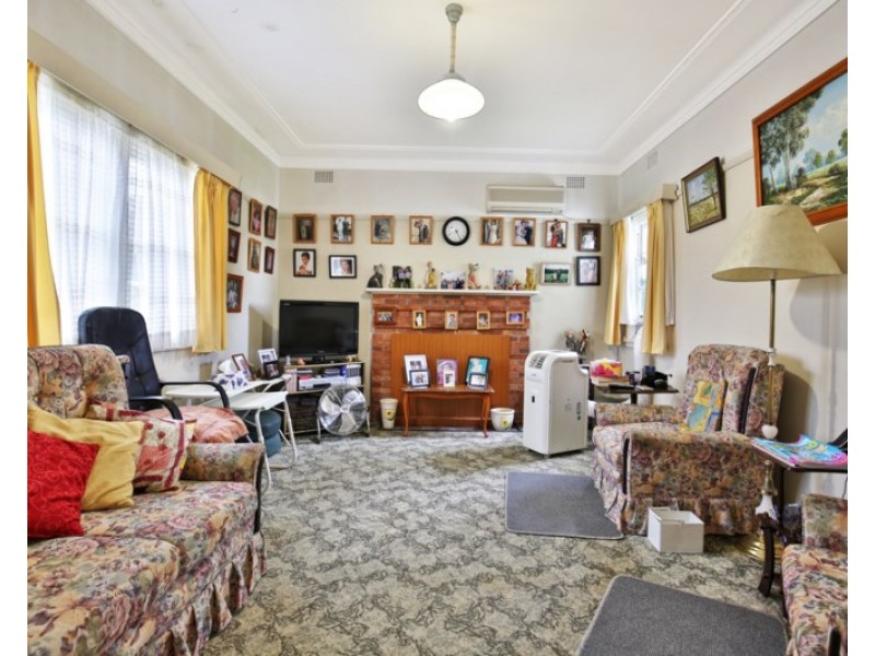 83 Jervis Street, Nowra NSW 2541