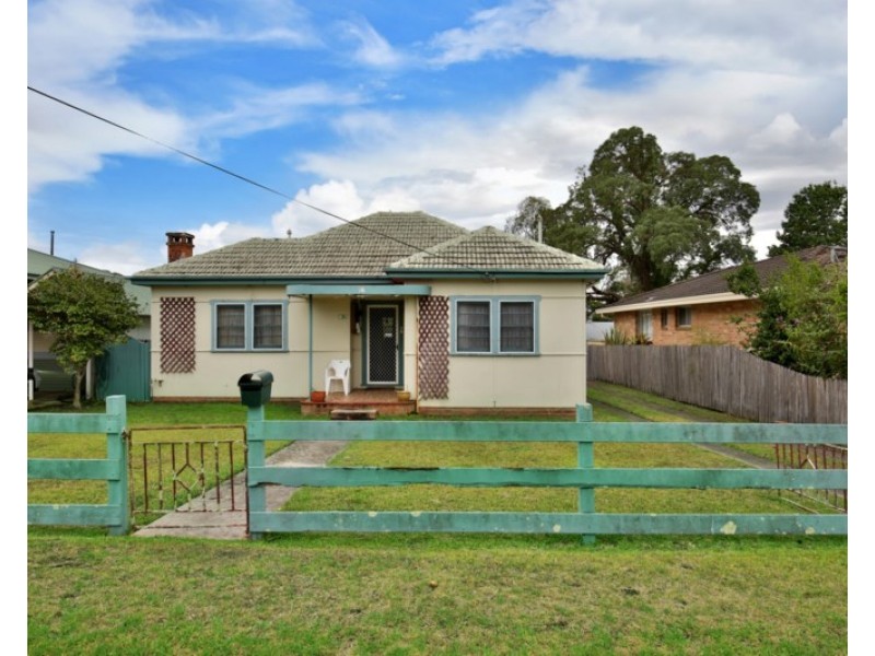 83 Jervis Street, Nowra NSW 2541