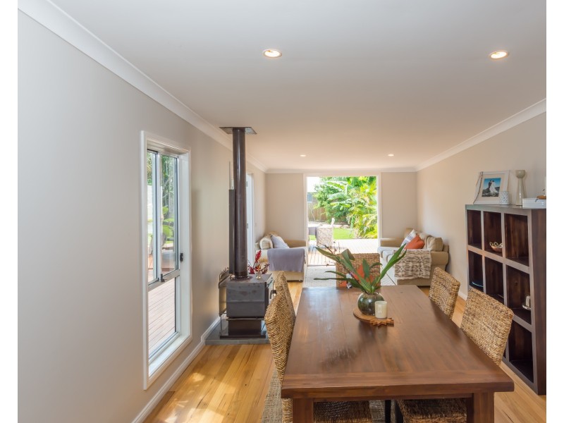 16 Tallayang Street, Bomaderry NSW 2541