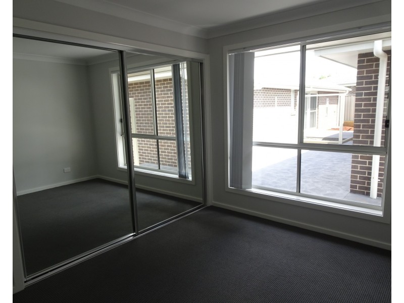 2/101 Albatross Road, Nowra NSW 2541