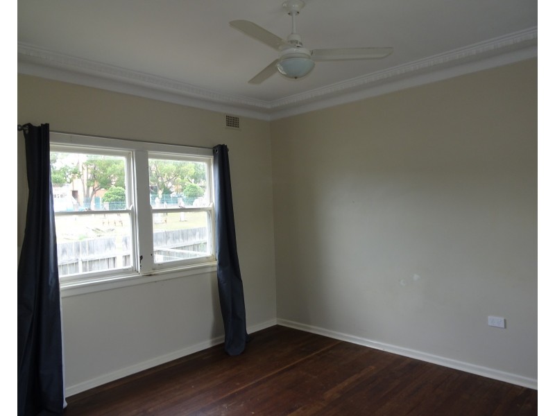 35 Osborne Street, Nowra NSW 2541