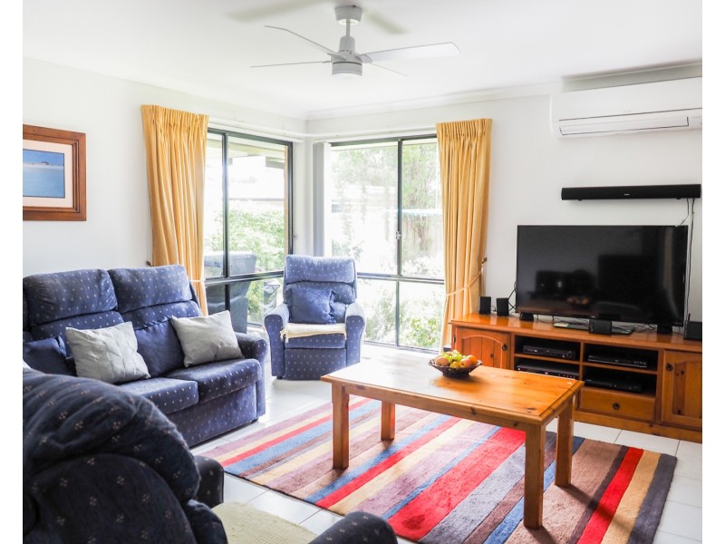 7 Kardella Avenue, Nowra NSW 2541