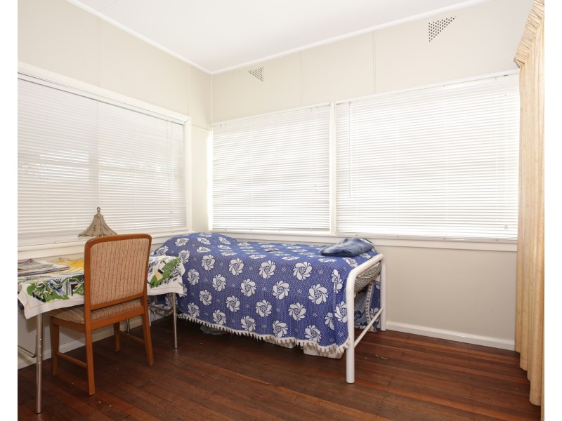 6 Coomea Street, Bomaderry NSW 2541