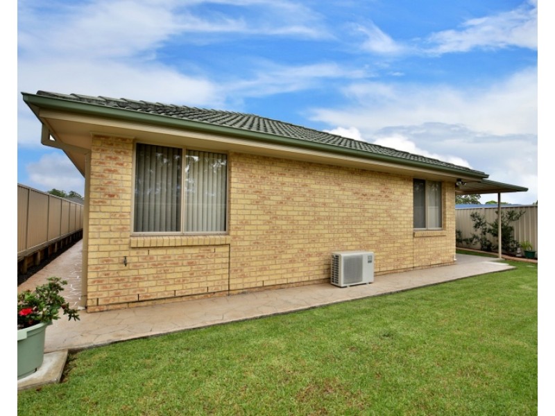 10 Burradoo Crescent, Nowra NSW 2541