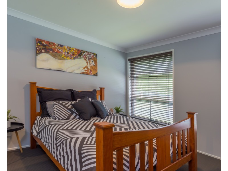 10 Alata Crescent, South Nowra NSW 2541