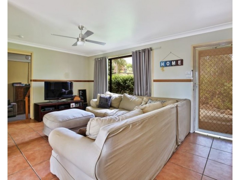 8 Jaycee Avenue, Nowra NSW 2541