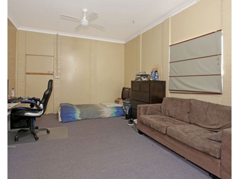 8 Jaycee Avenue, Nowra NSW 2541