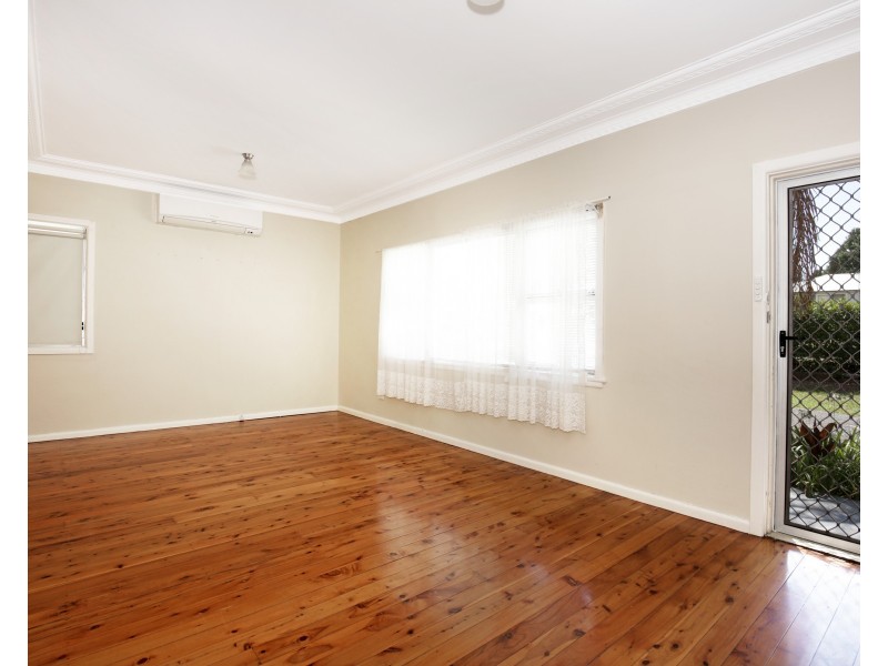 103 Wallace Street, Nowra NSW 2541