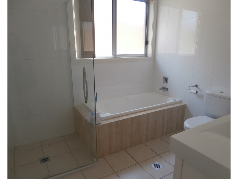 42 Sullivan Street, Worrigee NSW 2540