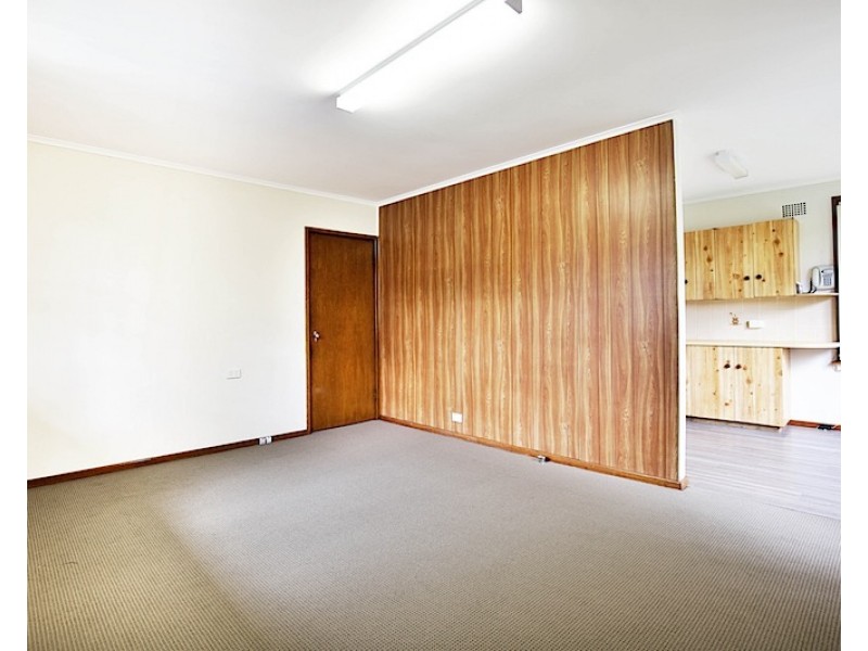 30 Sampson Crescent, Bomaderry NSW 2541