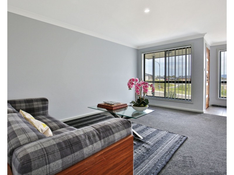 61B Warrigal Street, Nowra NSW 2541