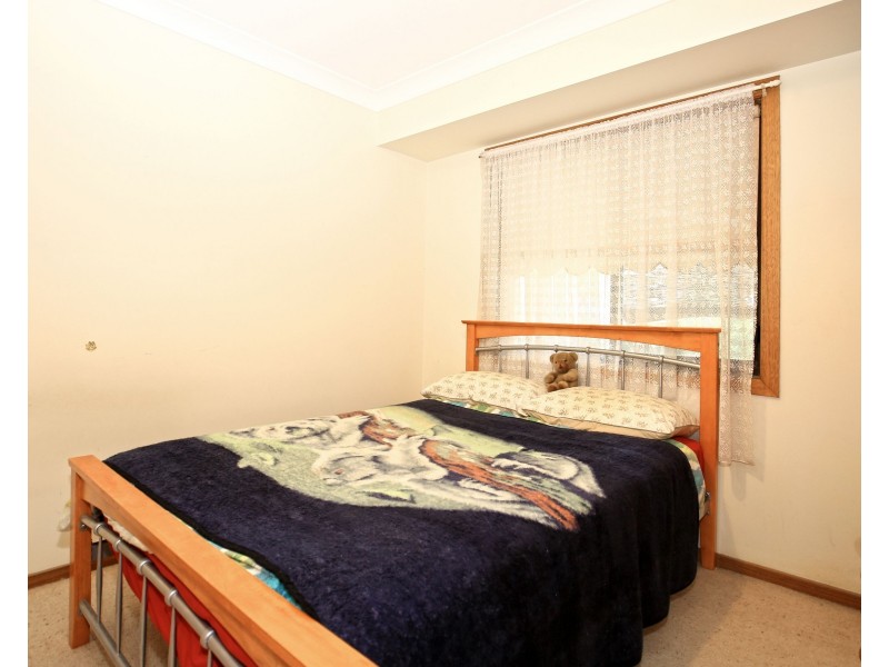 5 Garry Glen, West Nowra NSW 2541