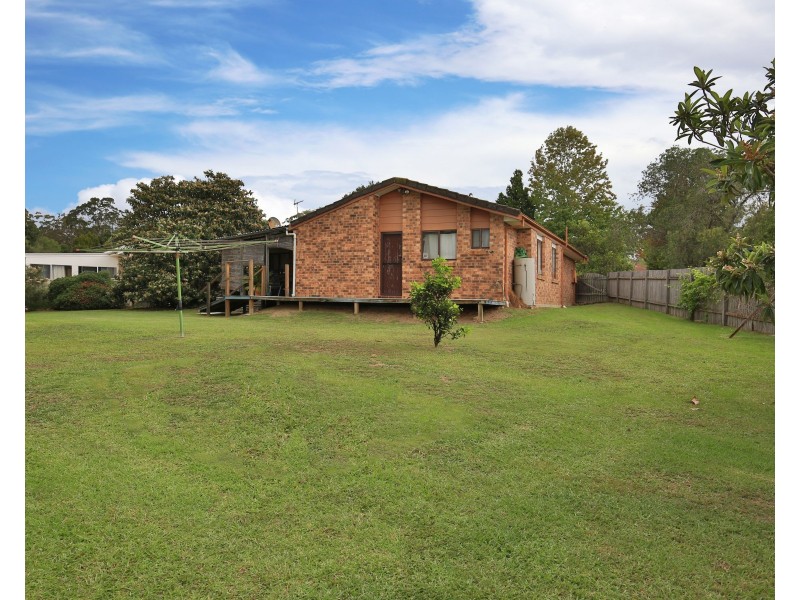 5 Garry Glen, West Nowra NSW 2541