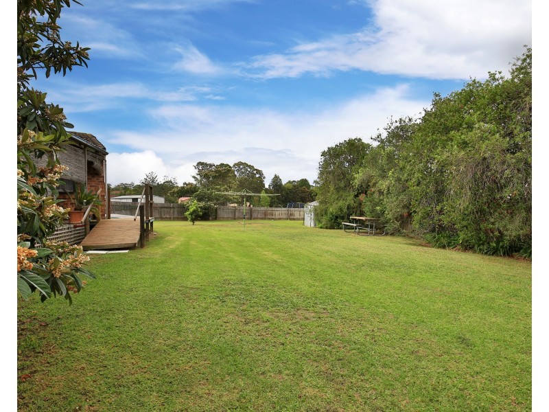 5 Garry Glen, West Nowra NSW 2541