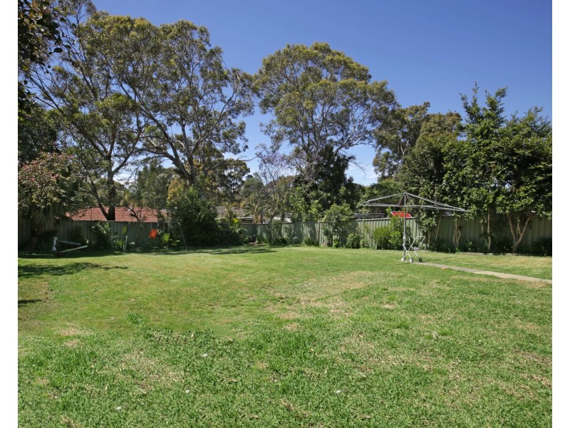 8 Hockey Street, Nowra NSW 2541