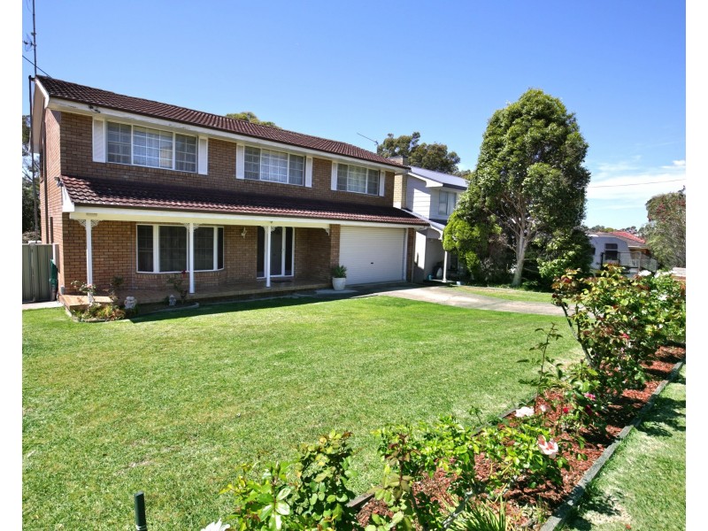 8 Hockey Street, Nowra NSW 2541