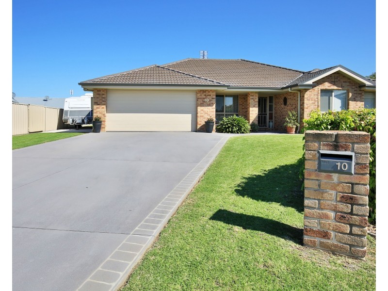 10 Coral Gum Court, Worrigee NSW 2540