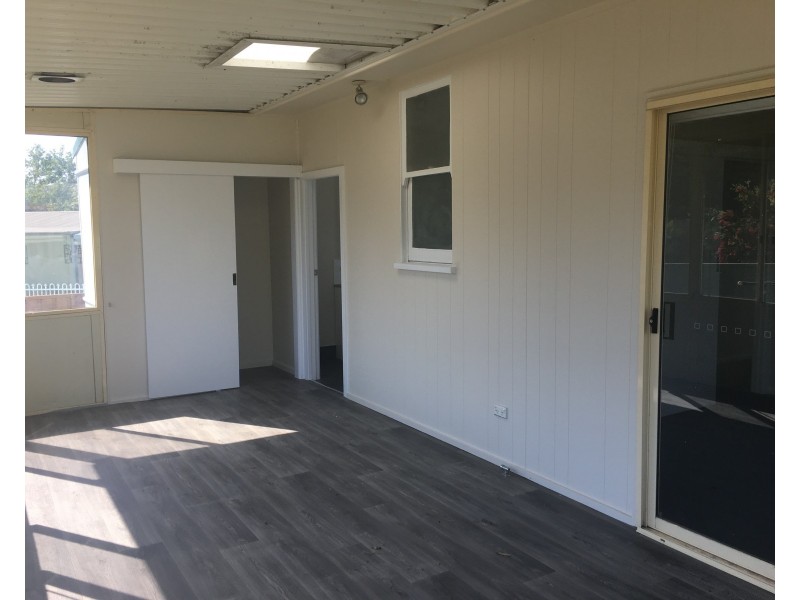 56 Graham Street, Unanderra NSW 2526