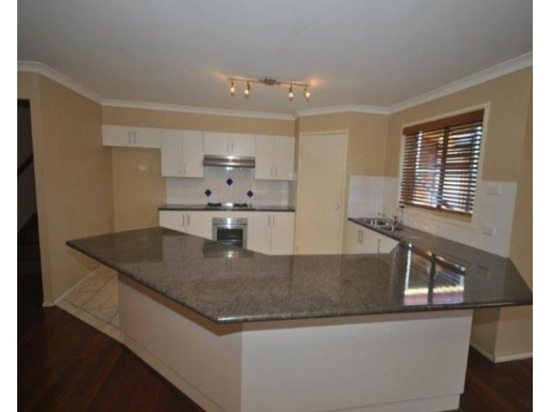 44 Warrigal Street, Nowra NSW 2541