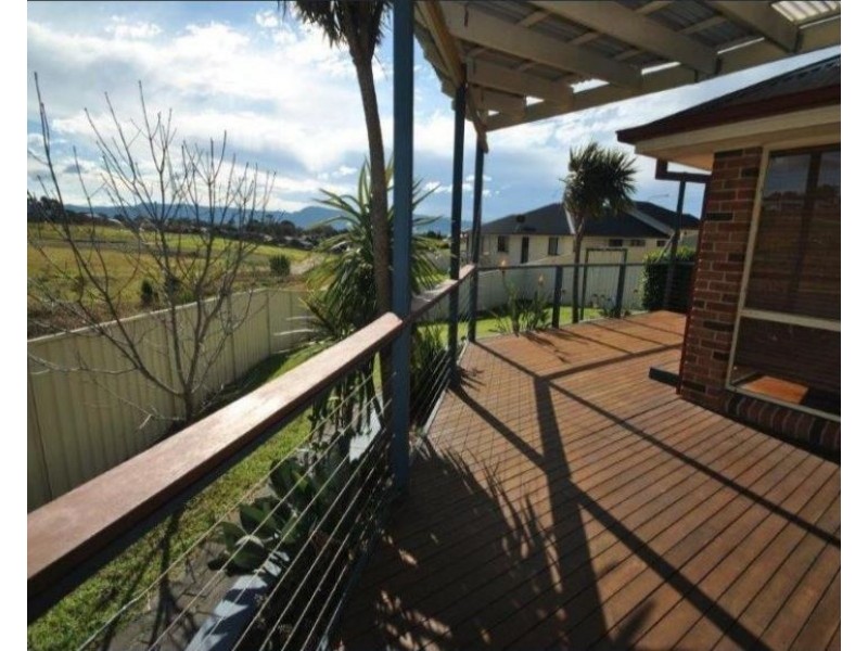 44 Warrigal Street, Nowra NSW 2541