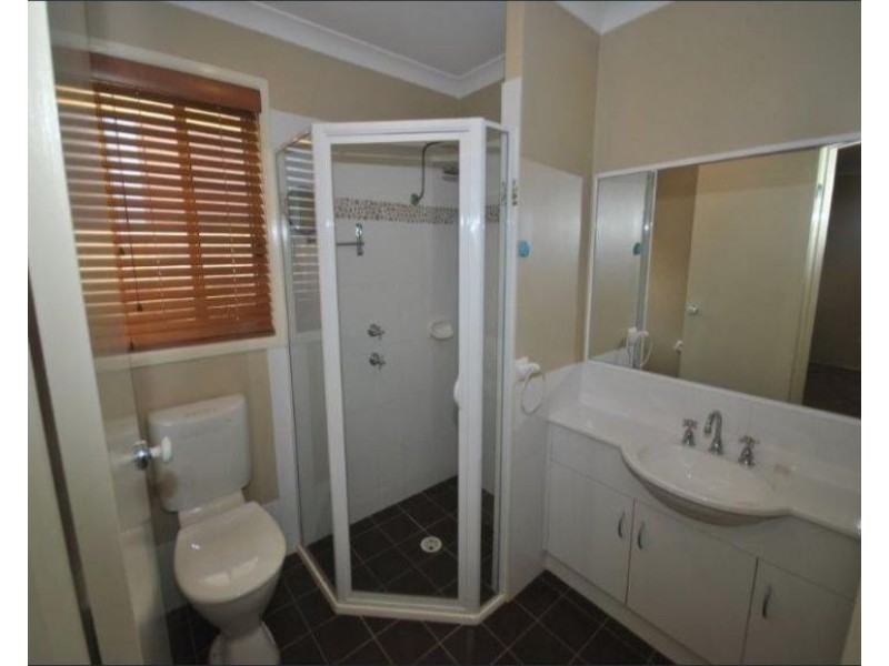 44 Warrigal Street, Nowra NSW 2541