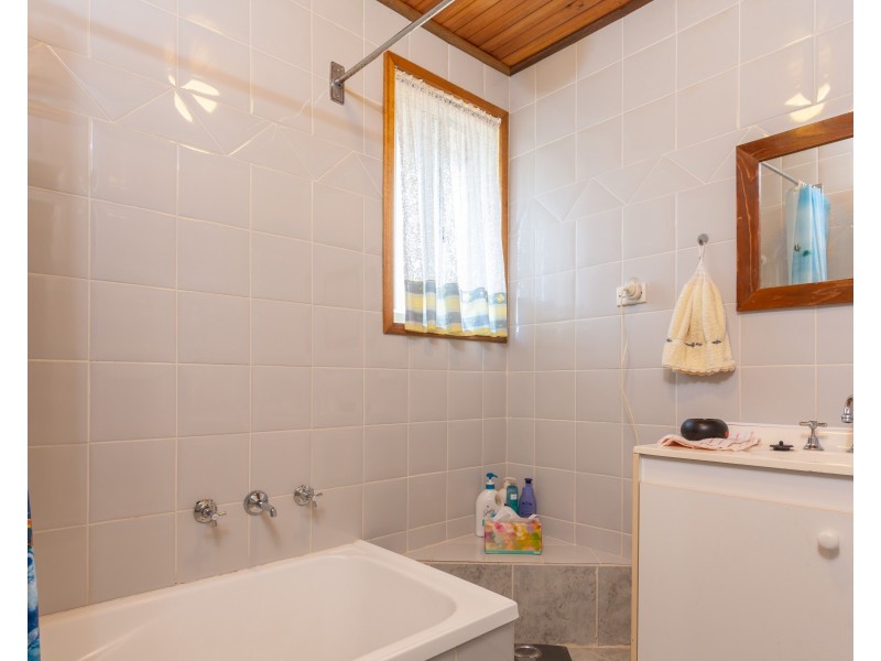 5 Devlin Avenue, North Nowra NSW 2541