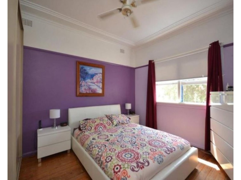 2A Ernest, Nowra NSW 2541