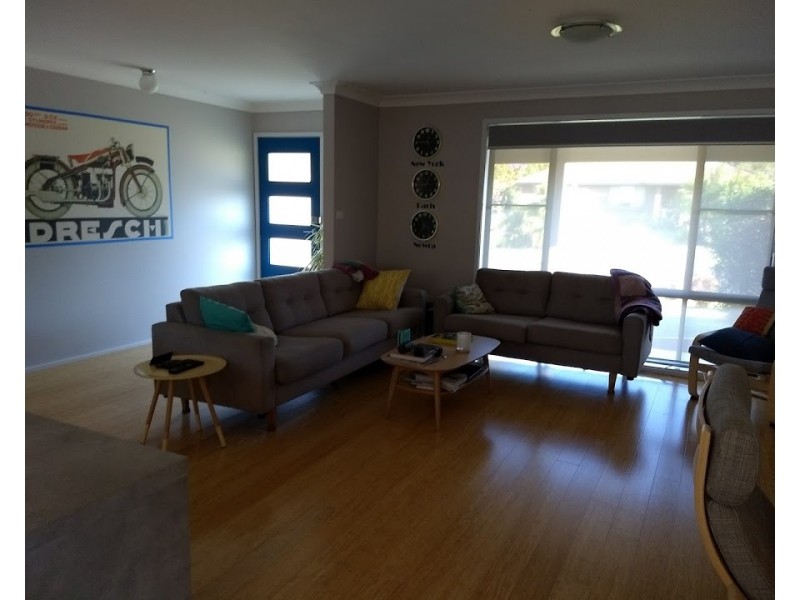 6 Clarke Avenue, North Nowra NSW 2541