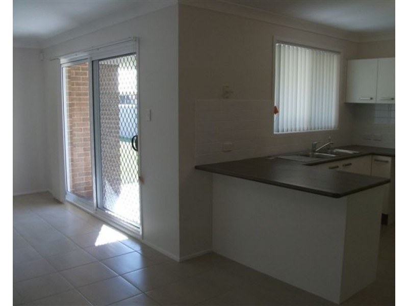 8 Riveroak Road, Worrigee NSW 2540