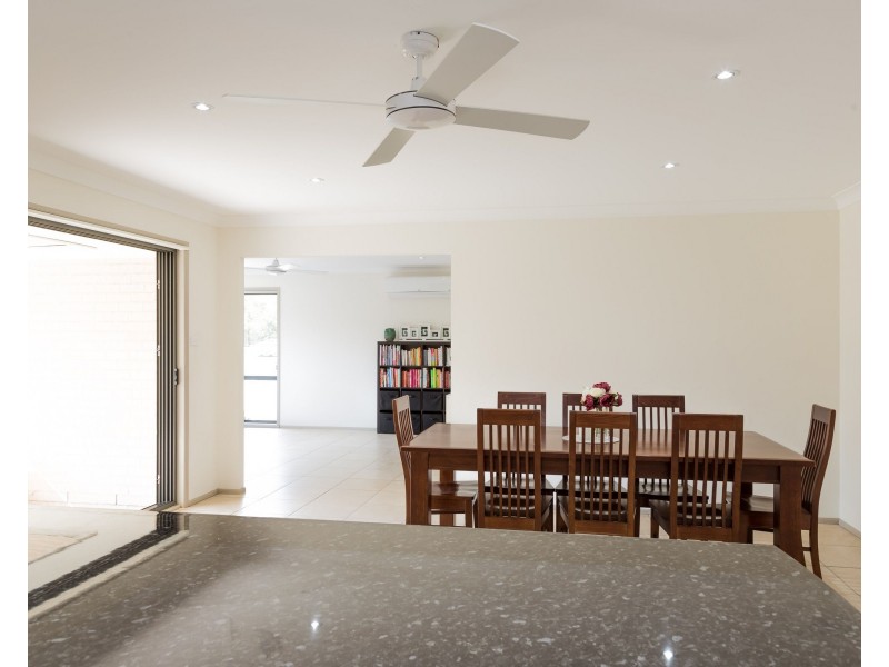 4 Lyndhurst Drive, Bomaderry NSW 2541