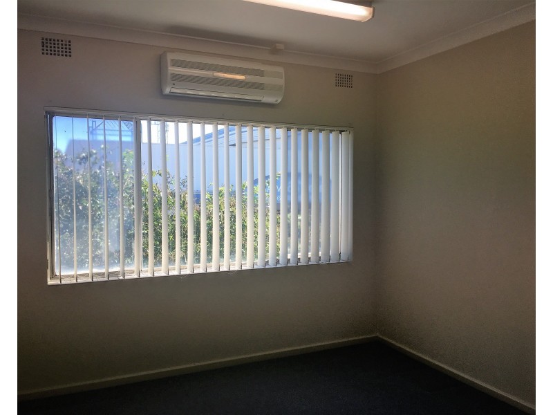 98 Kinghorne Street, Nowra NSW 2541