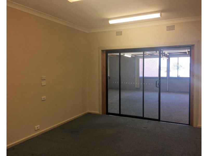 98 Kinghorne Street, Nowra NSW 2541