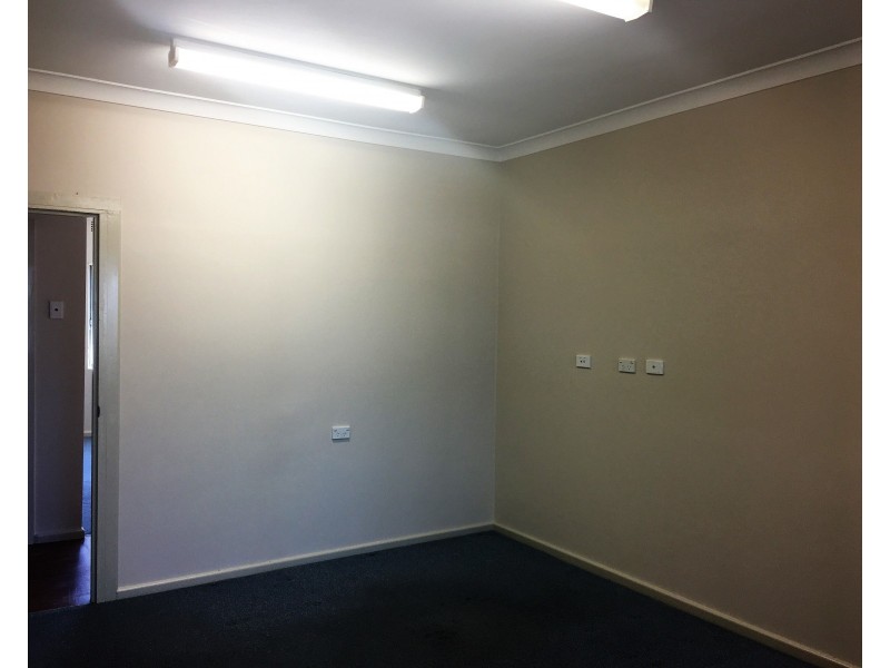 98 Kinghorne Street, Nowra NSW 2541