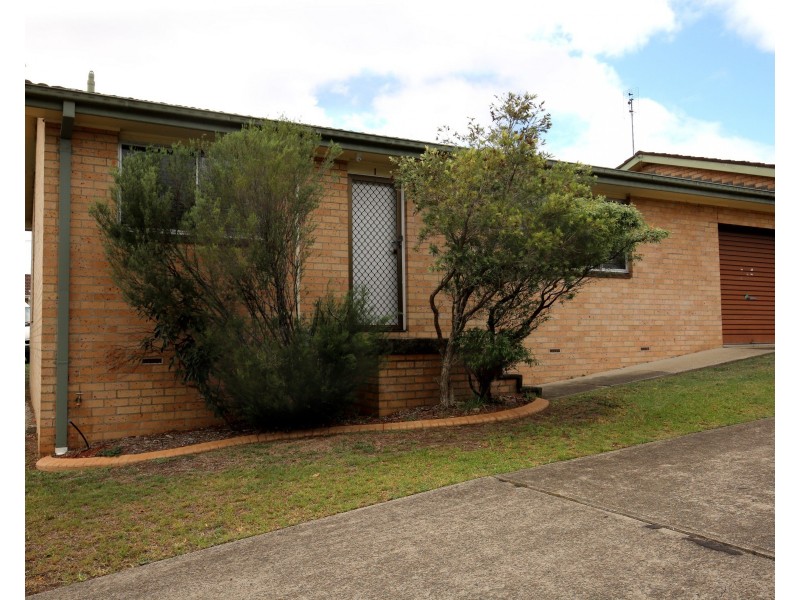 1/54 Bunberra Street, Bomaderry NSW 2541