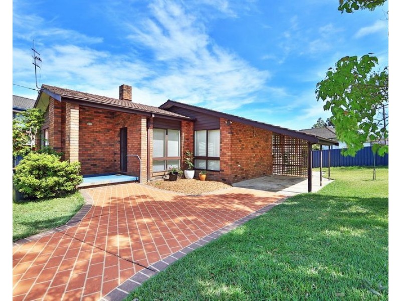 3 Albatross Road, Nowra NSW 2541