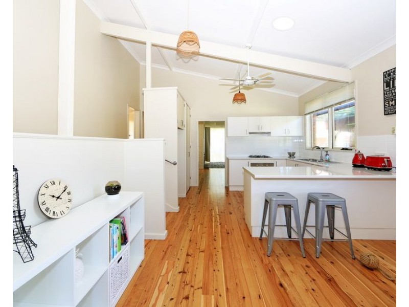 3 Albatross Road, Nowra NSW 2541