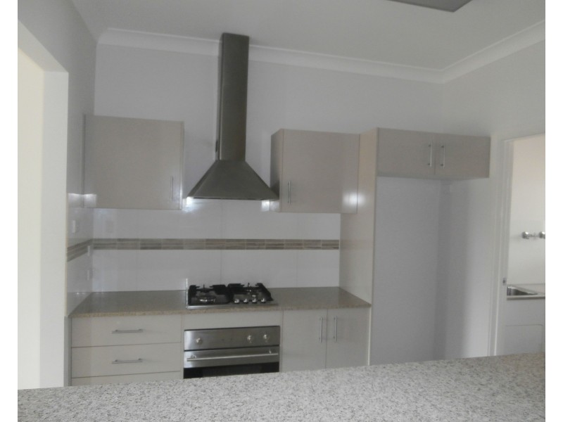 4 Ebony Link, Worrigee NSW 2540